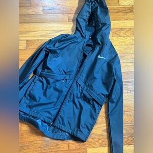 women’s black nike windbreaker